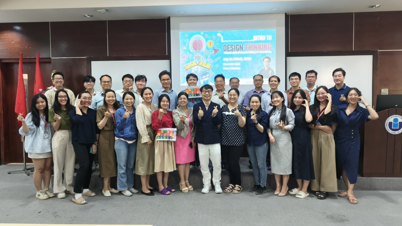 INTERNATIONAL UNIVERSITY HOSTS TRAINING WORKSHOP ON “DESIGN THINKING”