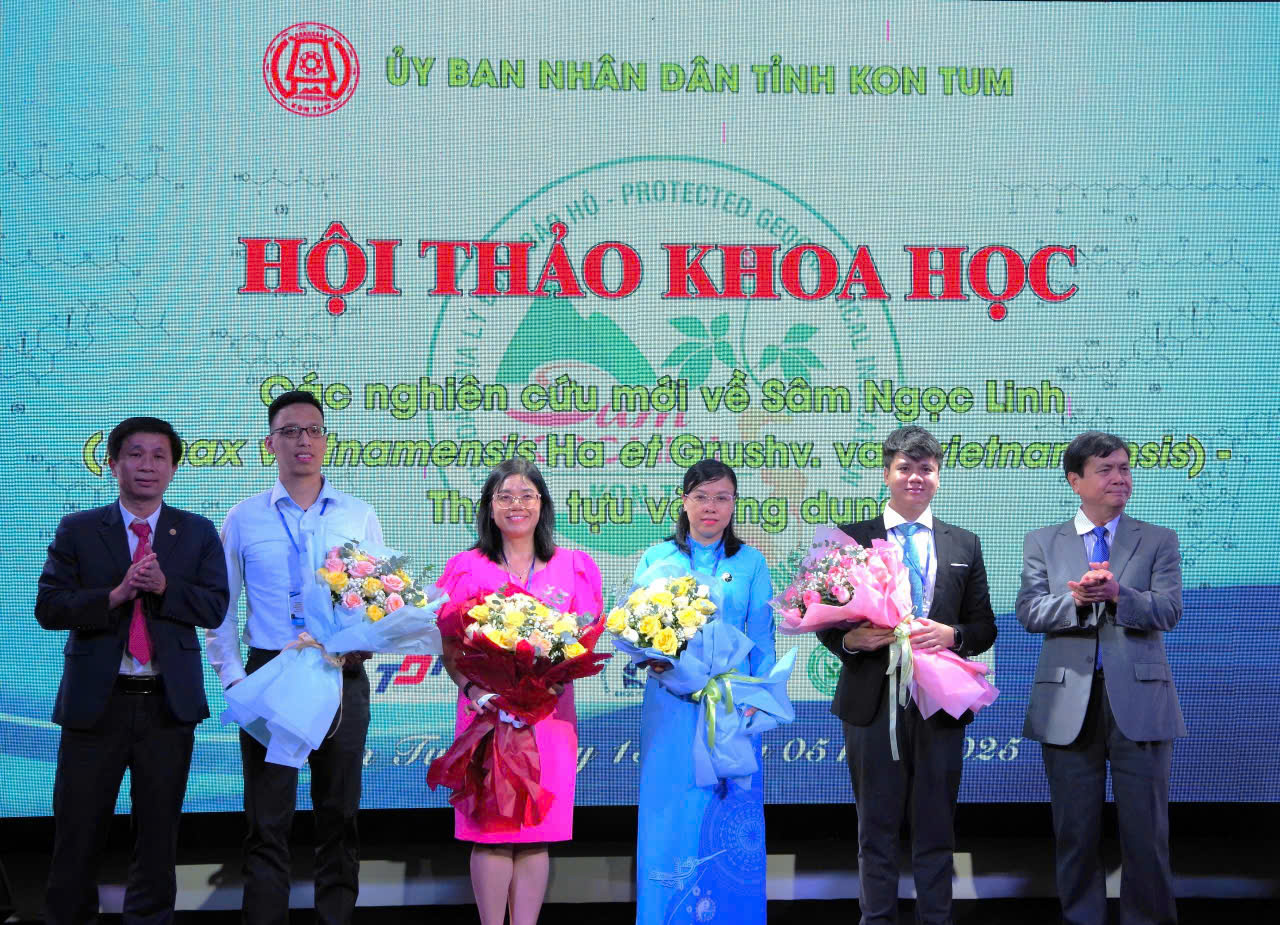TRƯỜNG ĐH QUỐC TẾ ĐẨY MẠNH HỢP TÁC KHOA HỌC CÔNG NGHỆ, ĐỔI MỚI SÁNG TẠO VÀ CHUYỂN ĐỔI SỐ VỚI TỈNH KON TUM TRƯỜNG ĐH QUỐC TẾ ĐẨY MẠNH HỢP TÁC KHOA HỌC CÔNG NGHỆ, ĐỔI MỚI SÁNG TẠO VÀ CHUYỂN ĐỔI SỐ VỚI TỈNH KON TUM