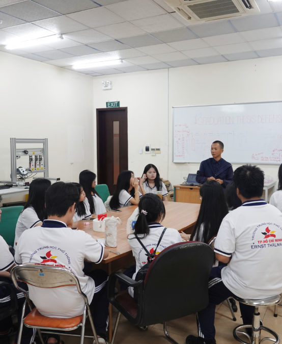 KHI HỌC SINH THIẾT KẾ THÀNH PHỐ THÔNG MINH TRONG TƯƠNG LAI