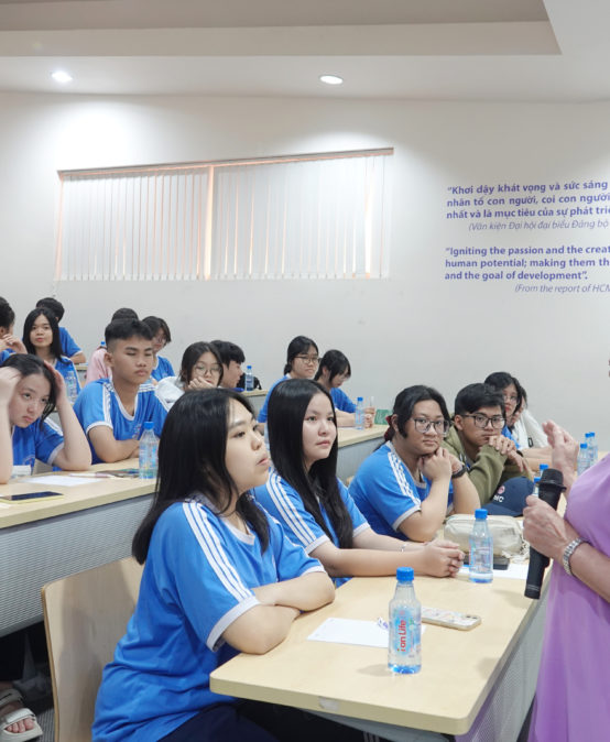 KHÔNG PHẢI CÓ NHIỀU TIỀN THÌ MỚI QUẢN LÝ MÀ QUẢN LÝ TỐT THÌ MỚI CÓ NHIỀU TIỀN