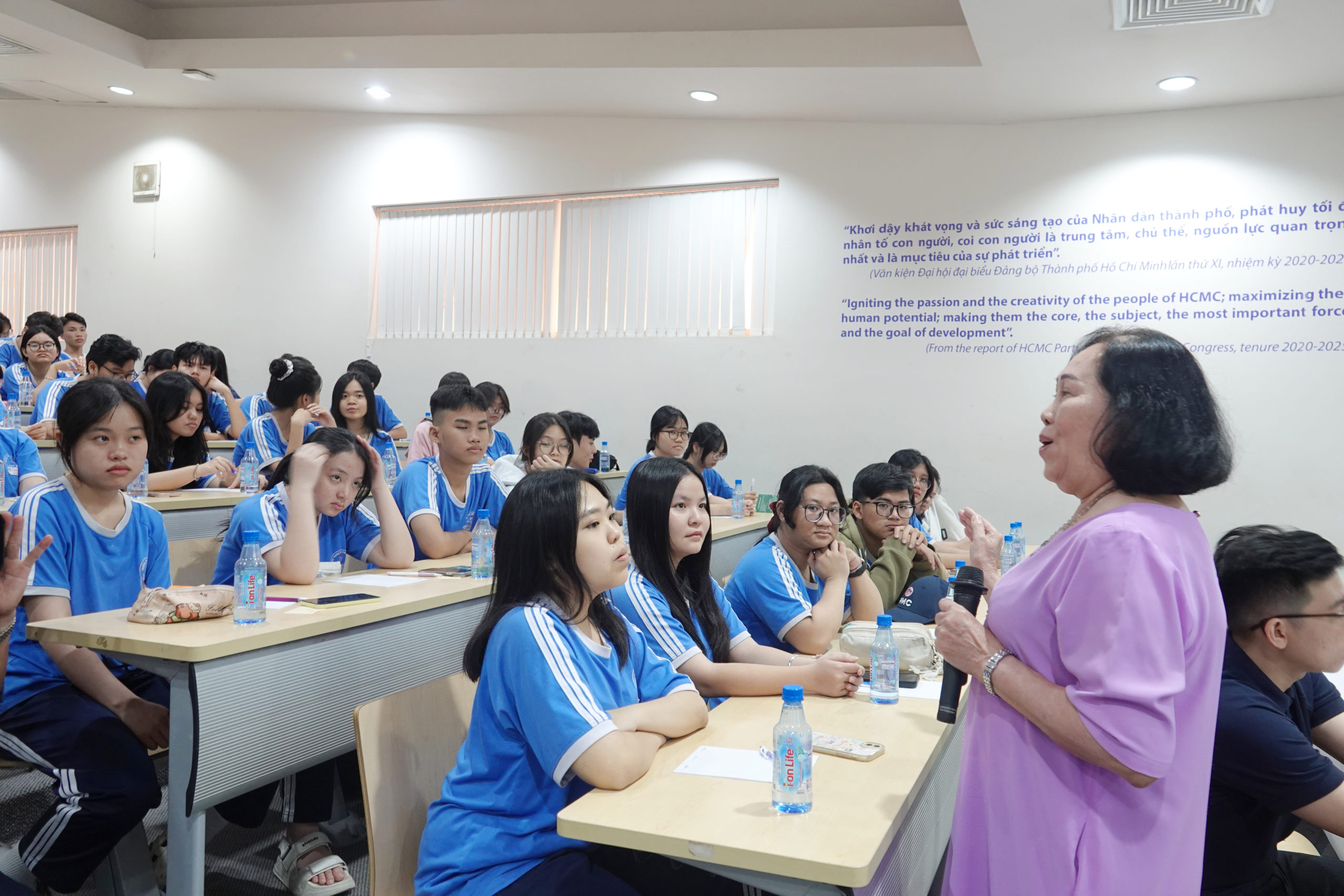 KHÔNG PHẢI CÓ NHIỀU TIỀN THÌ MỚI QUẢN LÝ MÀ QUẢN LÝ TỐT THÌ MỚI CÓ NHIỀU TIỀN KHÔNG PHẢI CÓ NHIỀU TIỀN THÌ MỚI QUẢN LÝ MÀ QUẢN LÝ TỐT THÌ MỚI CÓ NHIỀU TIỀN