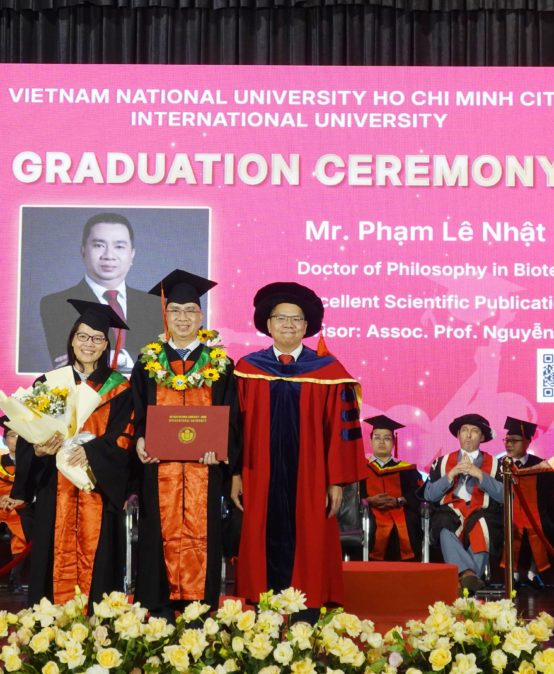 PGS.TS LÊ VĂN THĂNG: KHÔNG CÓ ‘CON ĐƯỜNG TẮT’ TỪ GIẢNG ĐƯỜNG ĐẾN VỊ TRÍ HIỆU TRƯỞNG