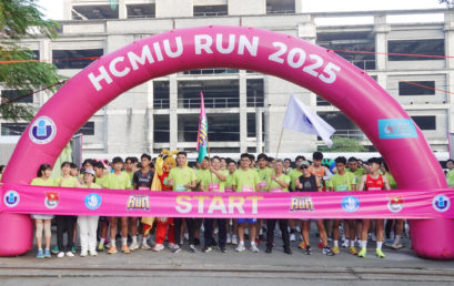 GIÁO SƯ TỪNG LÀM VIỆC TẠI NASA THAM GIA GIẢI CHẠY HCMC IU RUN 2025