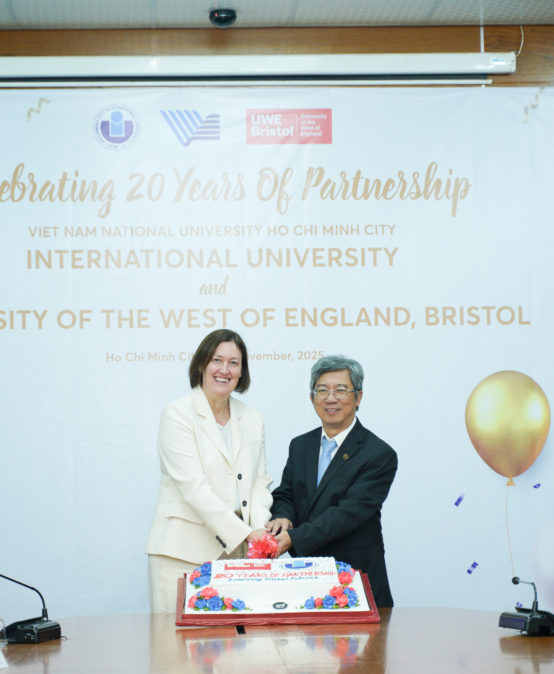 20 NĂM HỢP TÁC:  TRƯỜNG ĐH QUỐC TẾ VÀ ĐH WEST OF ENGLAND, BRISTOL CÙNG NHAU ĐÀO TẠO HƠN 3500 SINH VIÊN