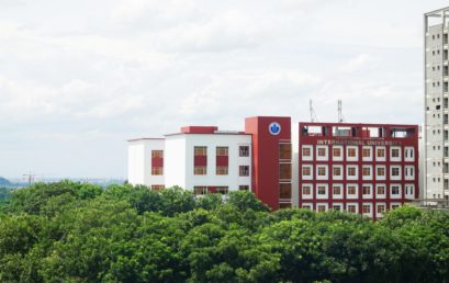 PHÁT TRIỂN NỀN TẢNG CHIẾU SÁNG XANH CÓ KIỂM SOÁT ĐỂ  ĐÁNH GIÁ ĐỘC TÍNH QUANG HỌC TRONG Y SINH HỌC – GIẢI NHẤT HỘI NGHỊ SINH VIÊN NGHIÊN CỨU KHOA HỌC LẦN THỨ VI NĂM 2025