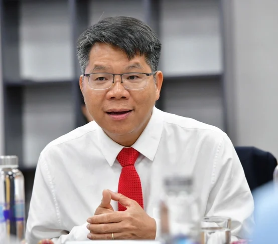 PGS.TS LÊ VĂN THĂNG LÀM HIỆU TRƯỞNG TRƯỜNG ĐẠI HỌC QUỐC TẾ